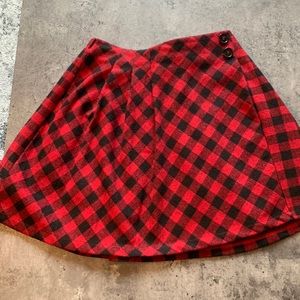 Zara girls red and black plaid skirt - size 13/14 EUC